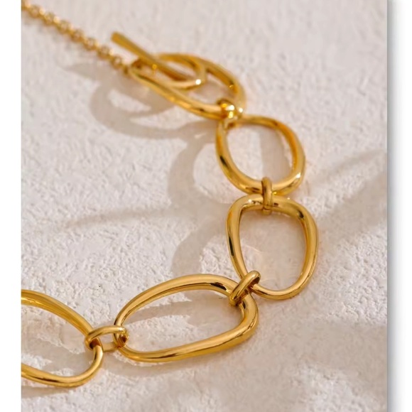 Modern Chunky Gold Chain Necklace – 16.9” Stainless Steel - Picture 5 of 17